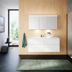 Burgbad Lin20 Spiegelschrank Mit LED-Beleuchtung, 140 Cm, 3 Spiegeltüren, Rechts, Mit Waschtischbeleuchtung 22 Burgbad Lin20 Spiegelschrank Mit LED-Beleuchtung, 140 Cm, 3 Spiegeltüren, Rechts, Mit Waschtischbeleuchtung -Duravit Verkaufsgeschäft burgbad lin20 spiegelschraenke spiegelschrank mit led 11023042