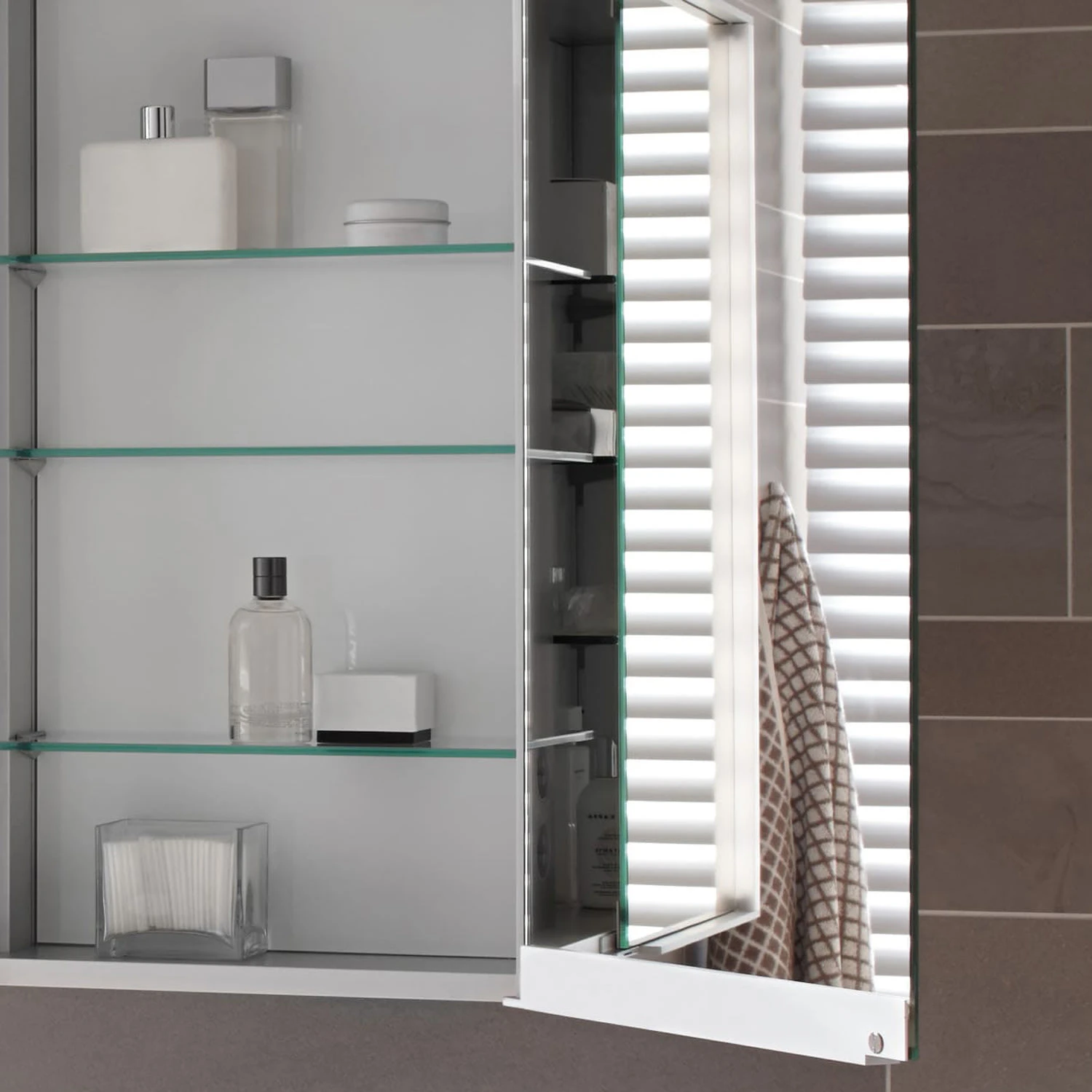 Keuco Royal Match Spiegelschrank Mit LED-Beleuchtung 120 X 70 Cm 4 Keuco Royal Match Spiegelschrank Mit LED-Beleuchtung 120 X 70 Cm - Image 2