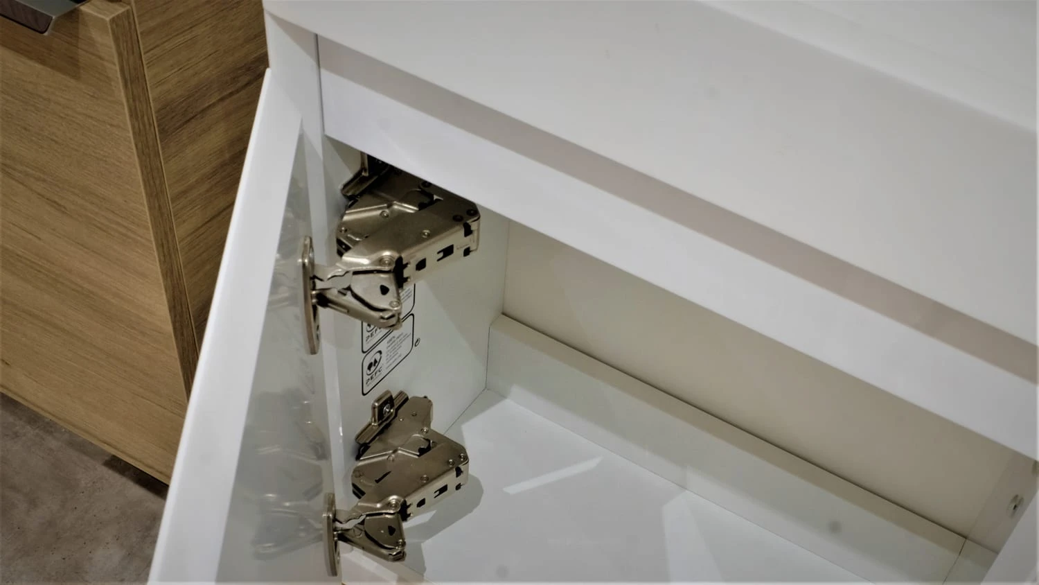 Riho Spring RISE Waschtisch Mit Unterschrank Für Gäste WC, 1 Tür, 40 Cm, Mit Gehrung, Becken Links 3 Riho Spring RISE Waschtisch Mit Unterschrank Für Gäste WC, 1 Tür, 40 Cm, Mit Gehrung, Becken Links