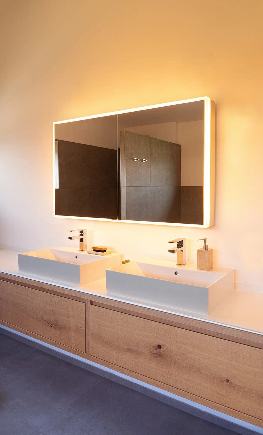 Schneider® Schneider PREMIUM Line Ultimate HCL Spiegelschrank PLU1 130/2/HCL, 130 X 73,3 Cm, 2 Steckdosen 8 Schneider® Schneider PREMIUM Line Ultimate HCL Spiegelschrank PLU1 130/2/HCL, 130 X 73,3 Cm, 2 Steckdosen - Image 6