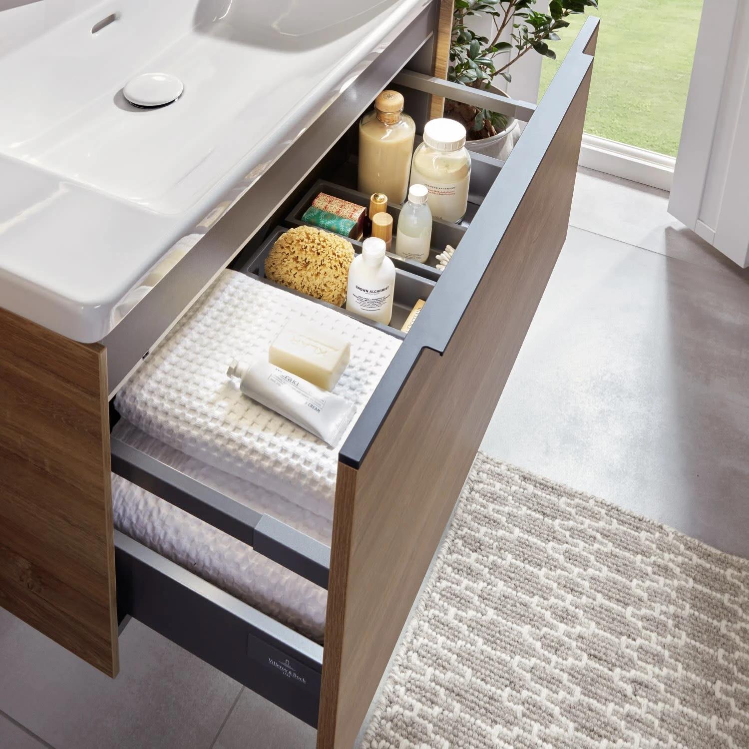 Villeroy & Boch Subway 3.0 Möbelset Mit 1 Auszug Ohne Spiegel, Griffleiste In Aluminium Volcano Black, 80 Cm 6 Villeroy & Boch Subway 3.0 Möbelset Mit 1 Auszug Ohne Spiegel, Griffleiste In Aluminium Volcano Black, 80 Cm - Image 5