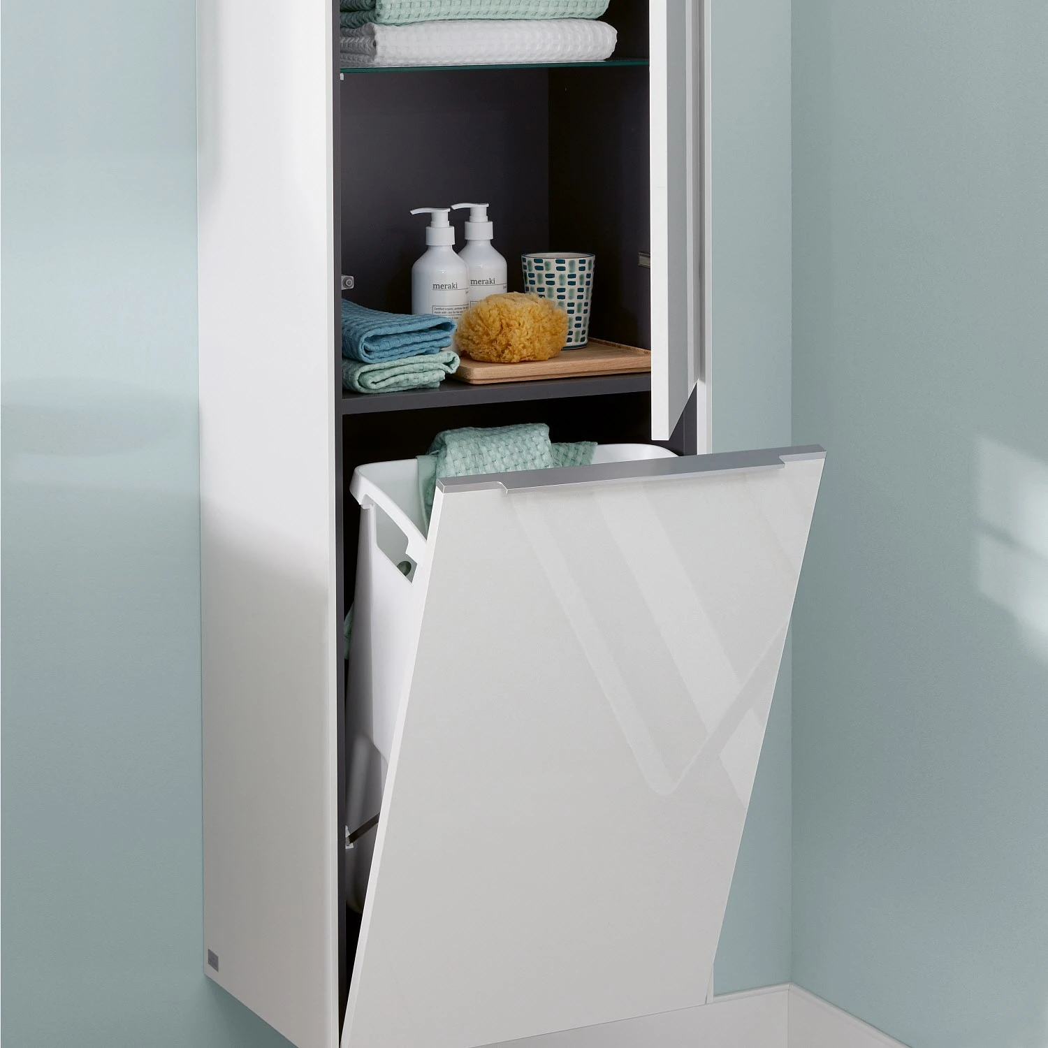 Villeroy & Boch Subway 3.0 Hochschrank, 1 Wäscheklappe Und 1 Tür, Anschlag Links, Griff Glänzend 4 Villeroy & Boch Subway 3.0 Hochschrank, 1 Wäscheklappe Und 1 Tür, Anschlag Links, Griff Glänzend - Image 2